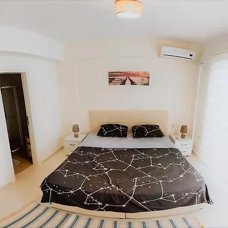 Διαμέρισμα Трехкомнатные Апартаменты В Жилом Комплексе Caesar Beach D4 Flat8